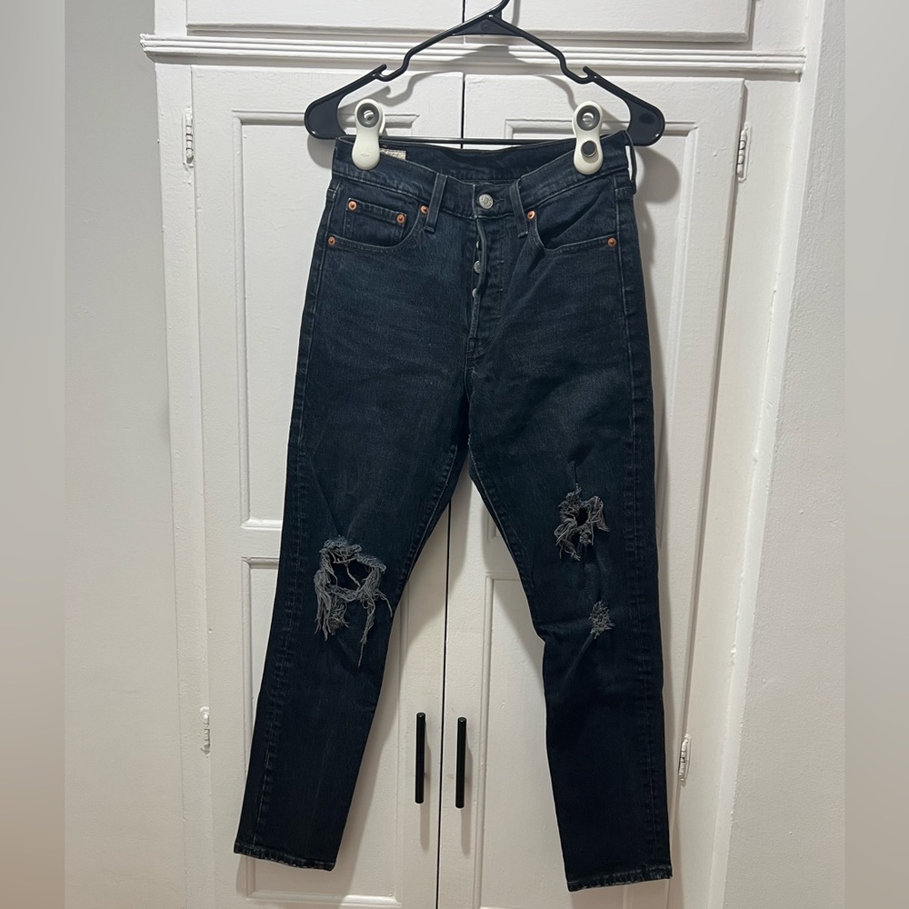 Levi’s 501 Women’s Black Distressed Jeans
